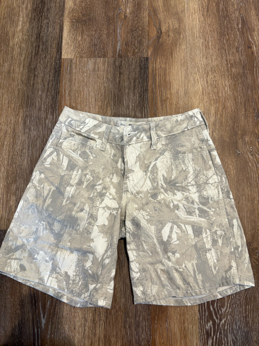 HOLLISTER: Womens Neutral Camo Print Shorts - Lowrise